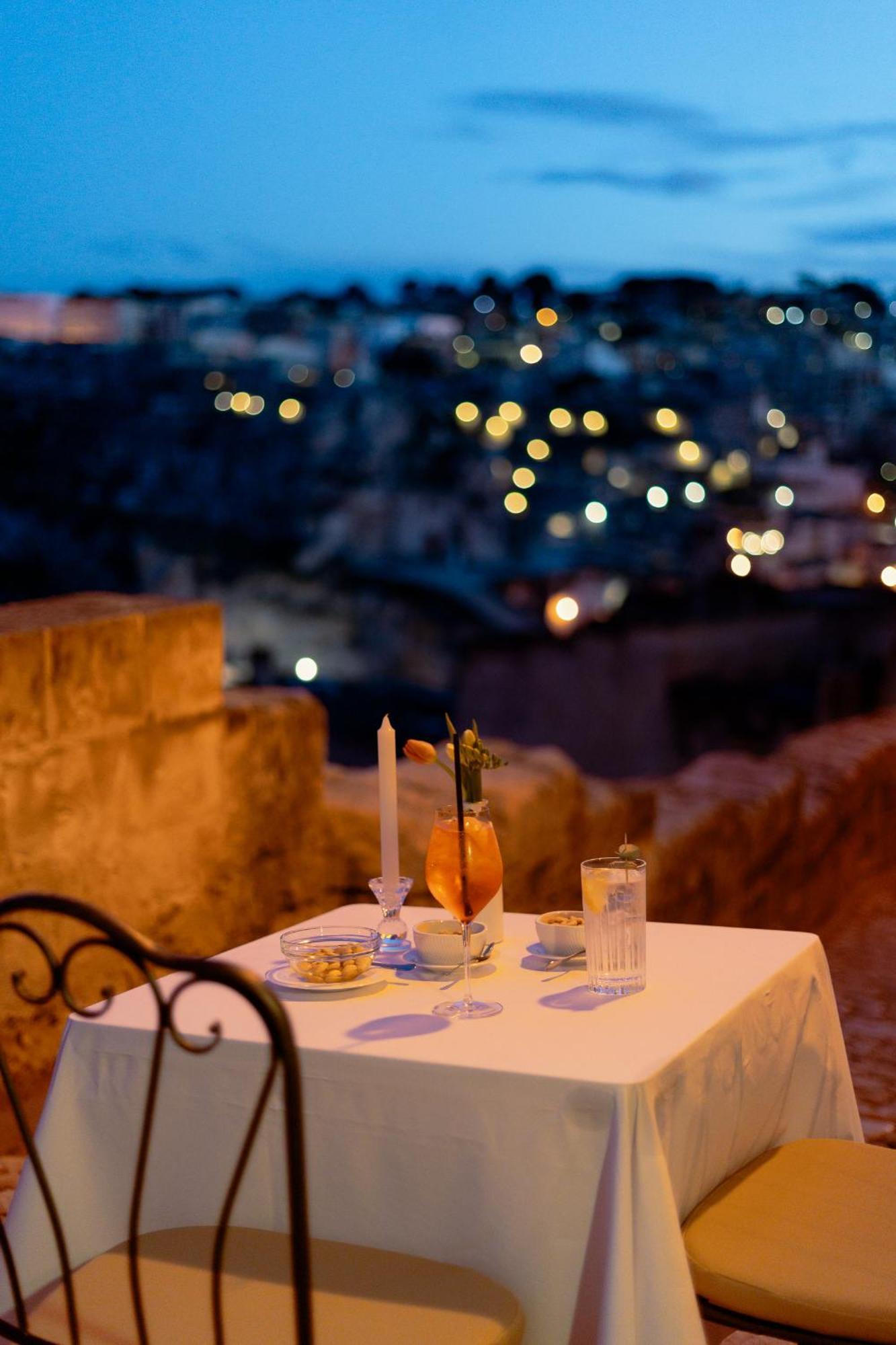 Palazzo Del Duca Hotel & Restaurant Matera Exterior photo