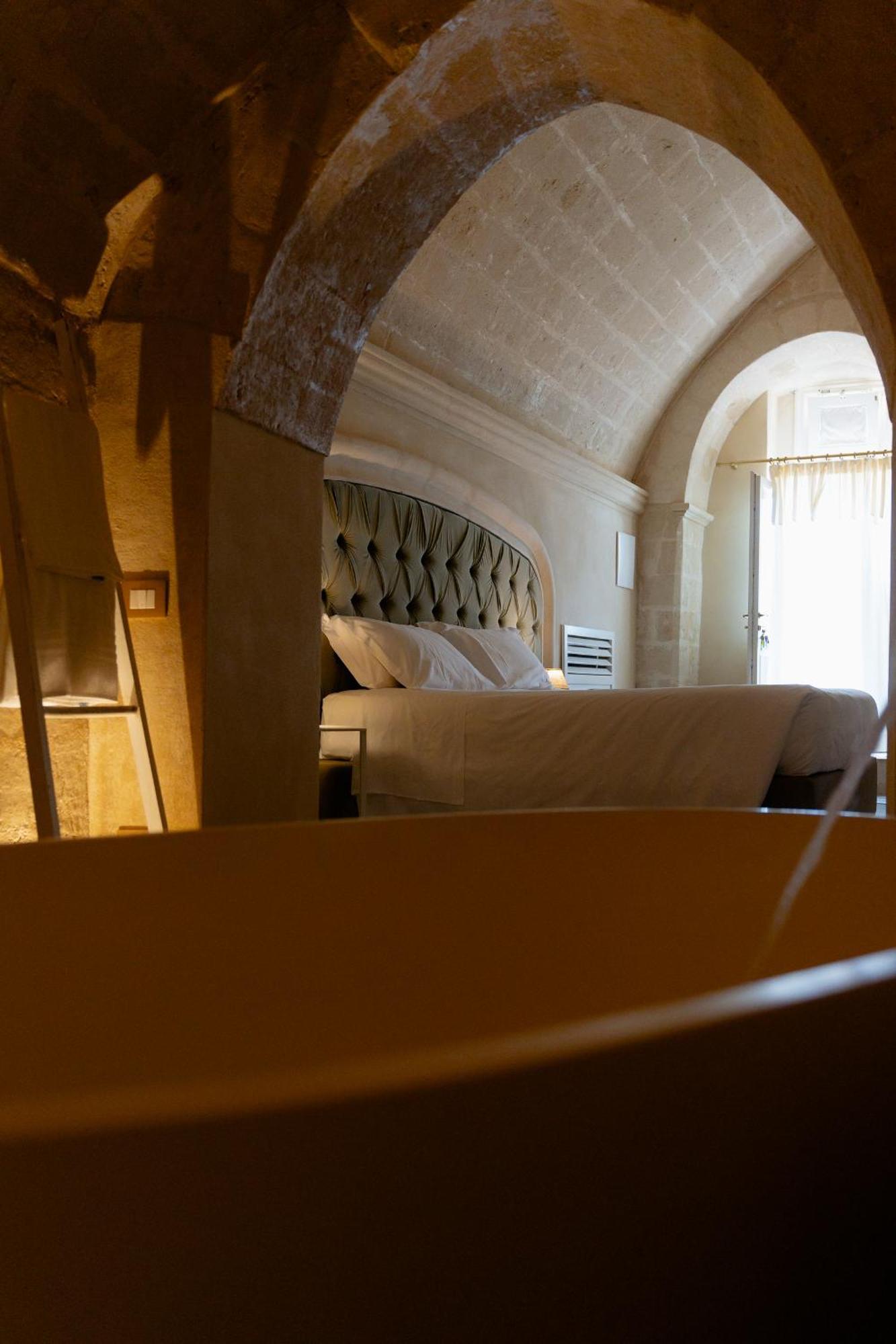Palazzo Del Duca Hotel & Restaurant Matera Exterior photo