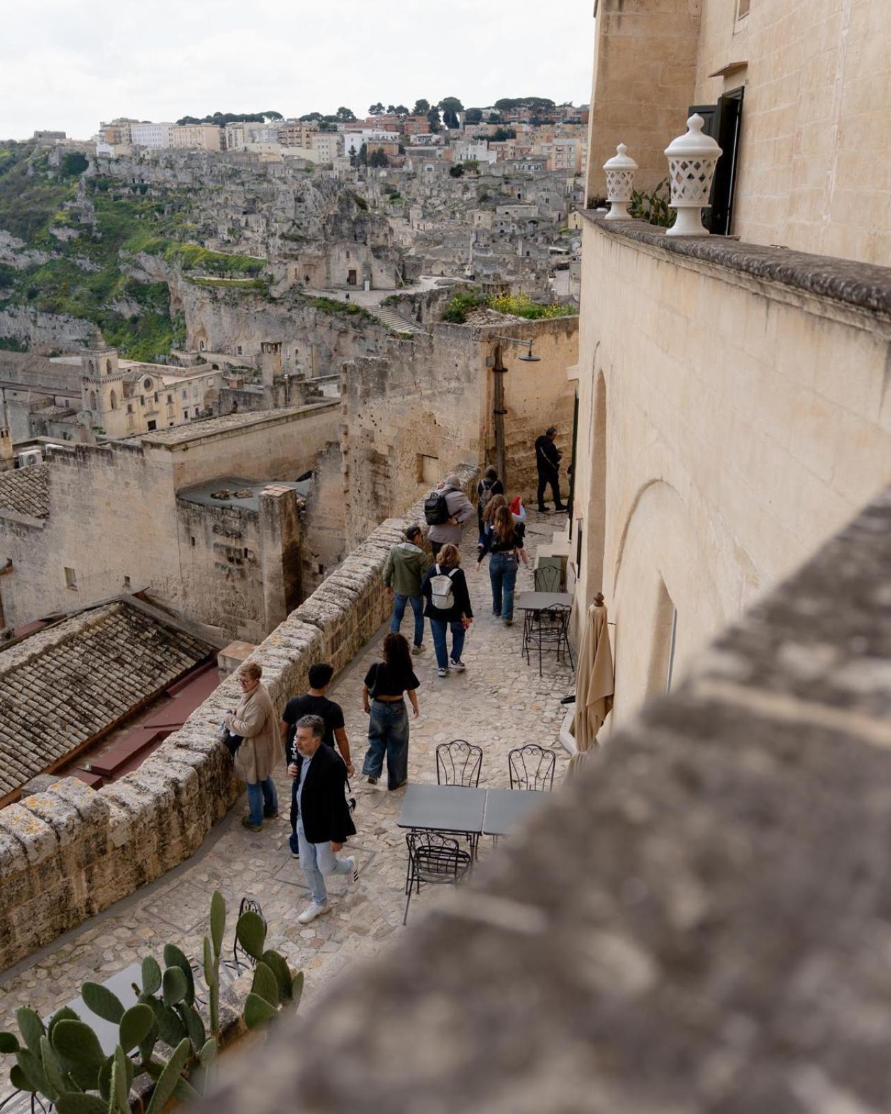 Palazzo Del Duca Hotel & Restaurant Matera Exterior photo