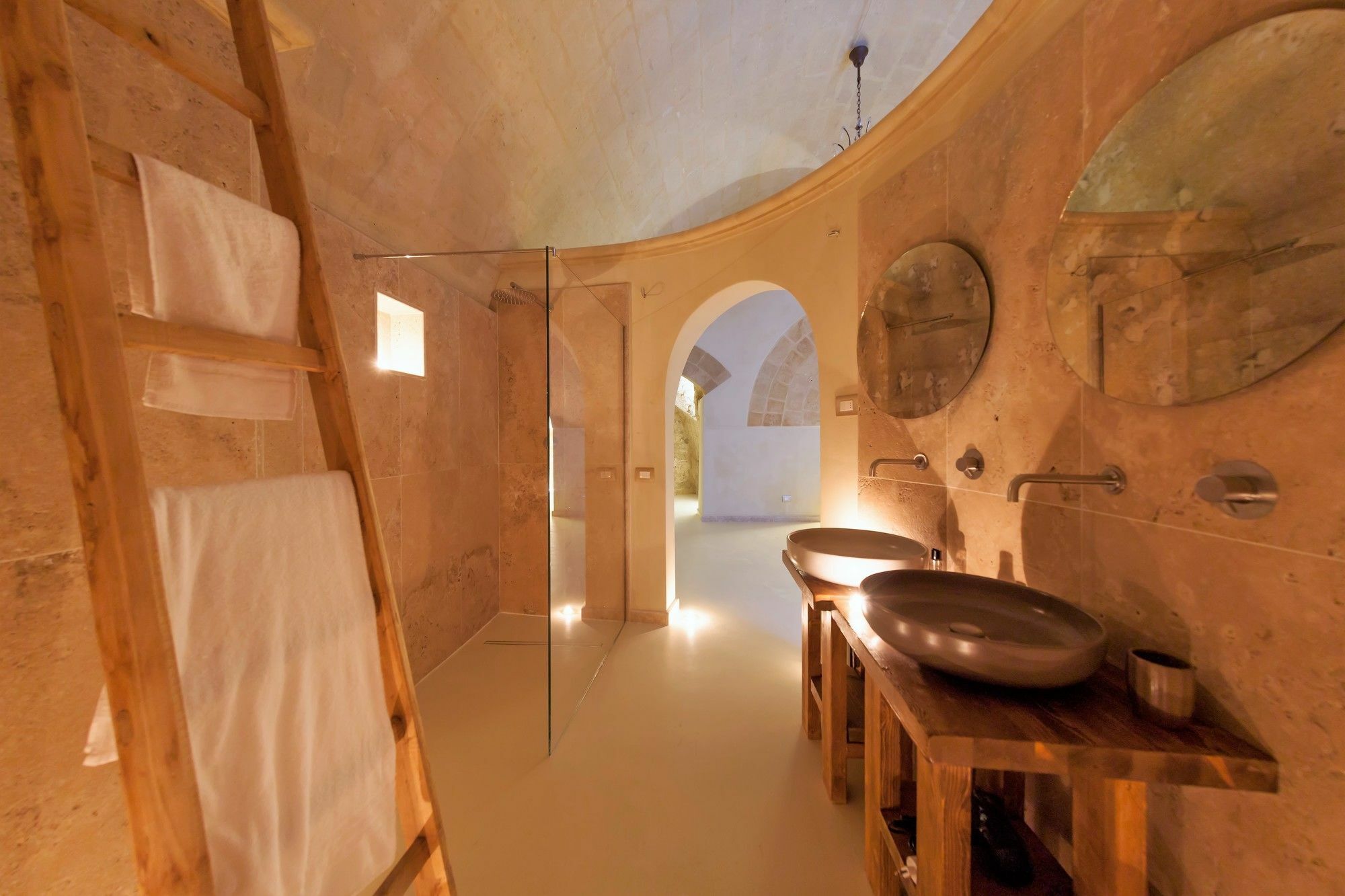Palazzo Del Duca Hotel & Restaurant Matera Exterior photo